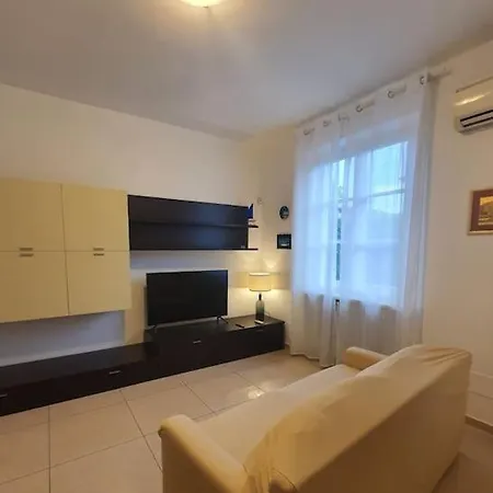 La Casa Di Elena Versilia - Two Apartments Marina di Pietrasanta Buitenkant foto