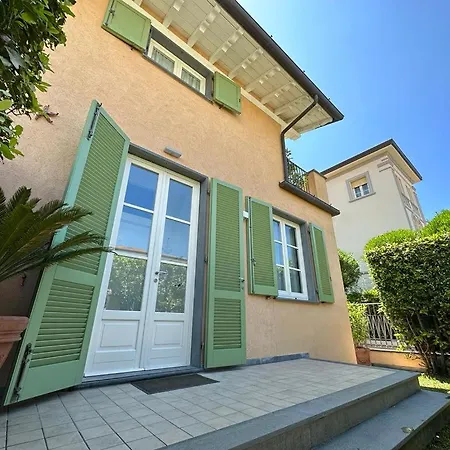 La Casa Di Elena Versilia - Two Apartments Marina di Pietrasanta Buitenkant foto