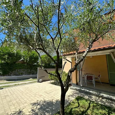 La Casa Di Elena Versilia - Two Apartments Marina di Pietrasanta Buitenkant foto
