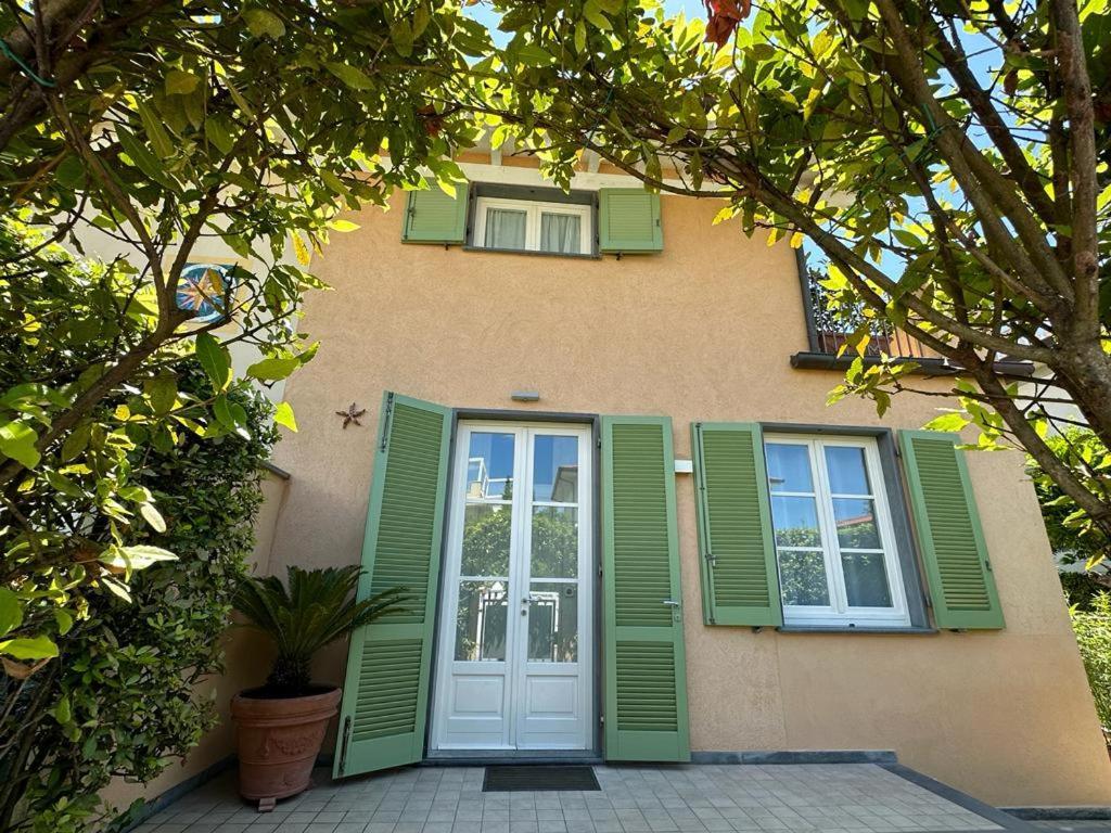 La Casa Di Elena Versilia - Two Apartment Marina di Pietrasanta